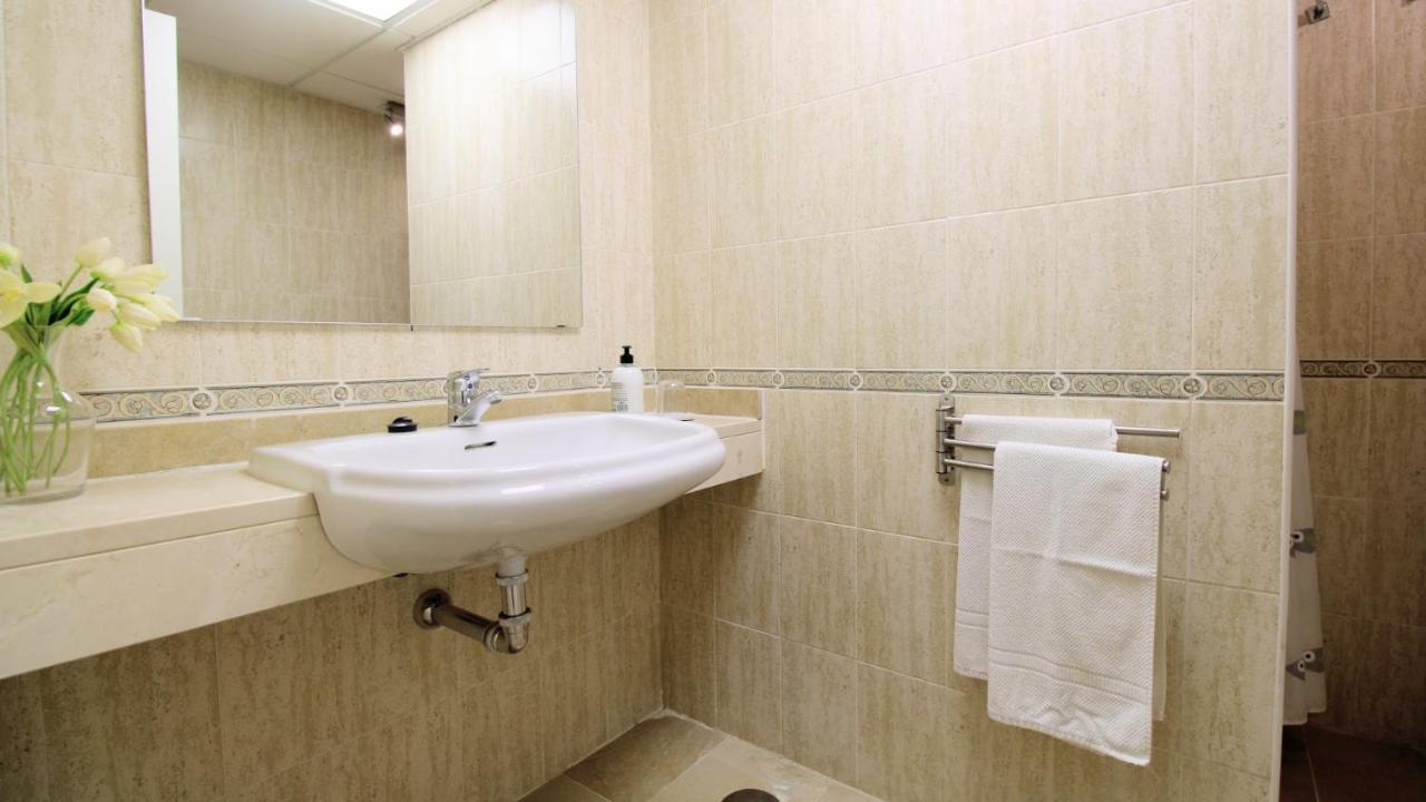 Cozy Rentals Princess - Sun, Golf, Mountain Михас Экстерьер фото