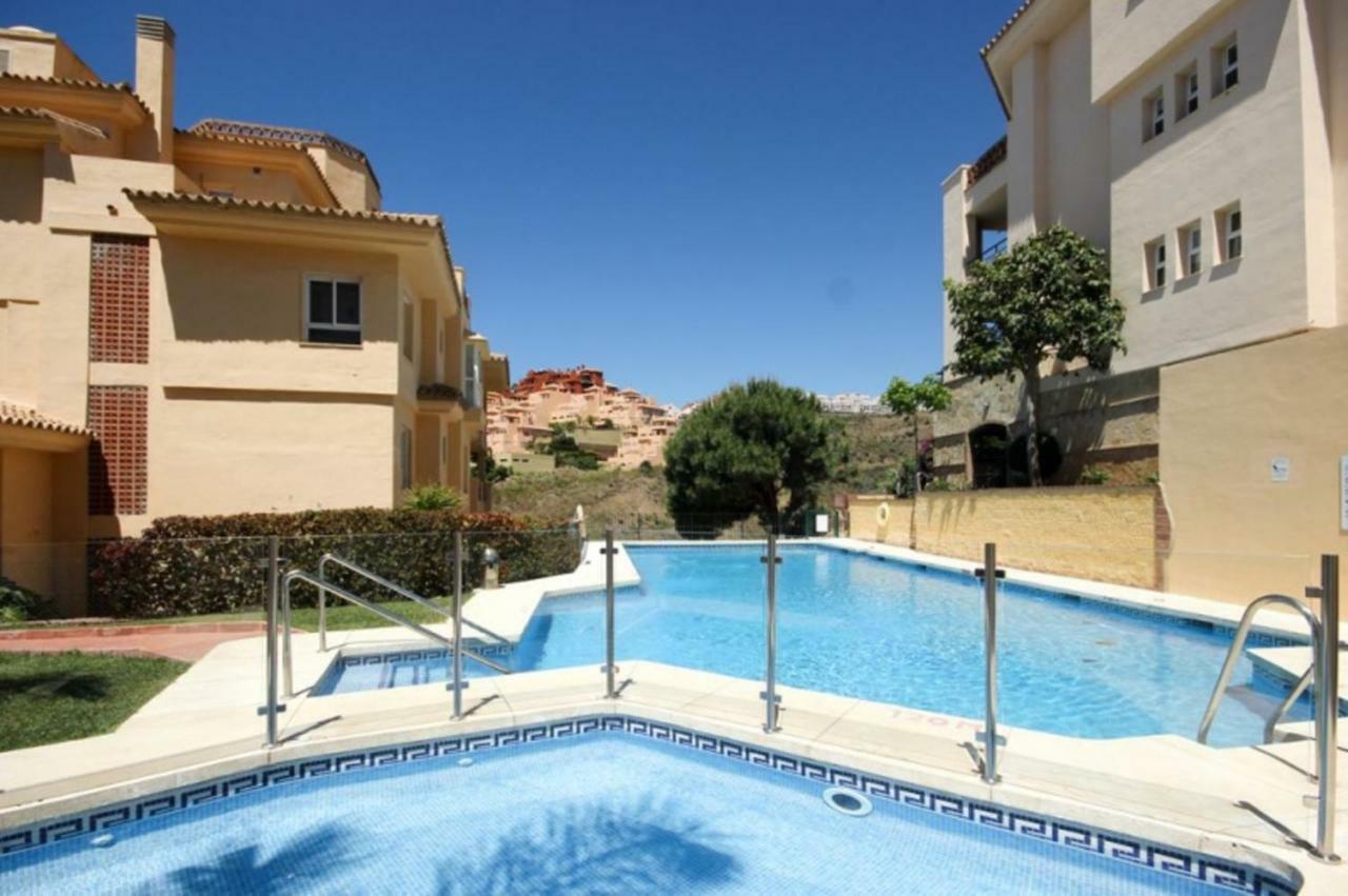 Cozy Rentals Princess - Sun, Golf, Mountain Михас Экстерьер фото